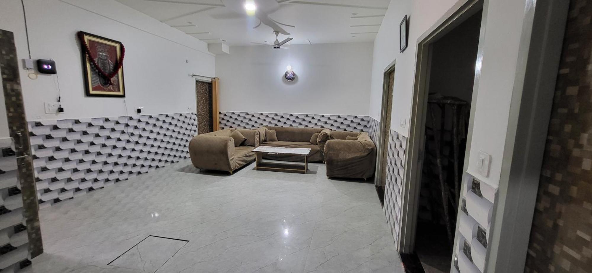 House Of Krishna Hotel Vrindavan Ngoại thất bức ảnh