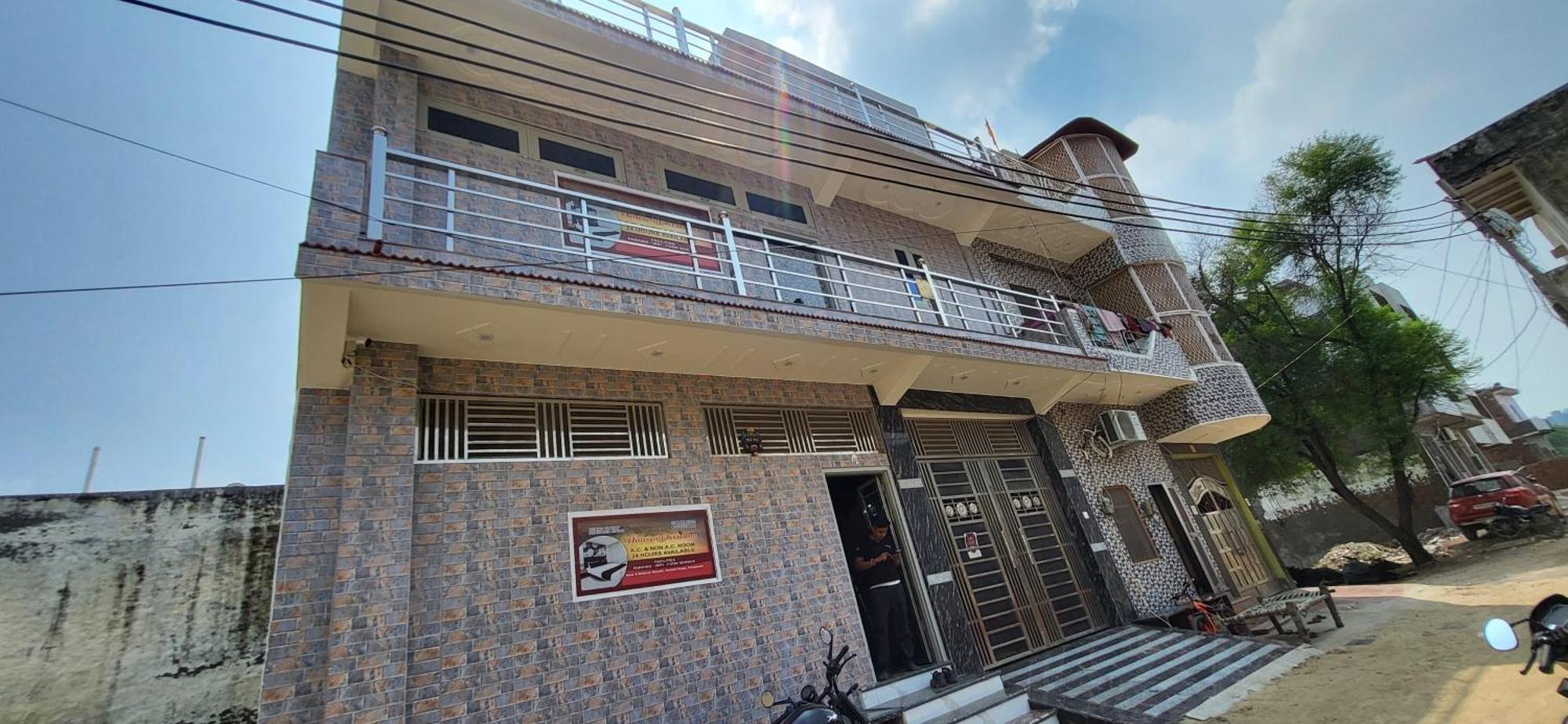 House Of Krishna Hotel Vrindavan Ngoại thất bức ảnh